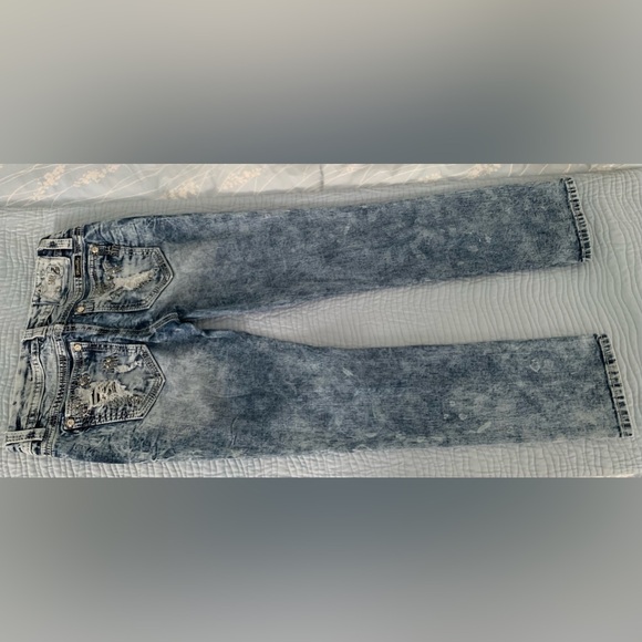 Miss Me Jeans. Size 29. Like new. - Picture 8 of 9
